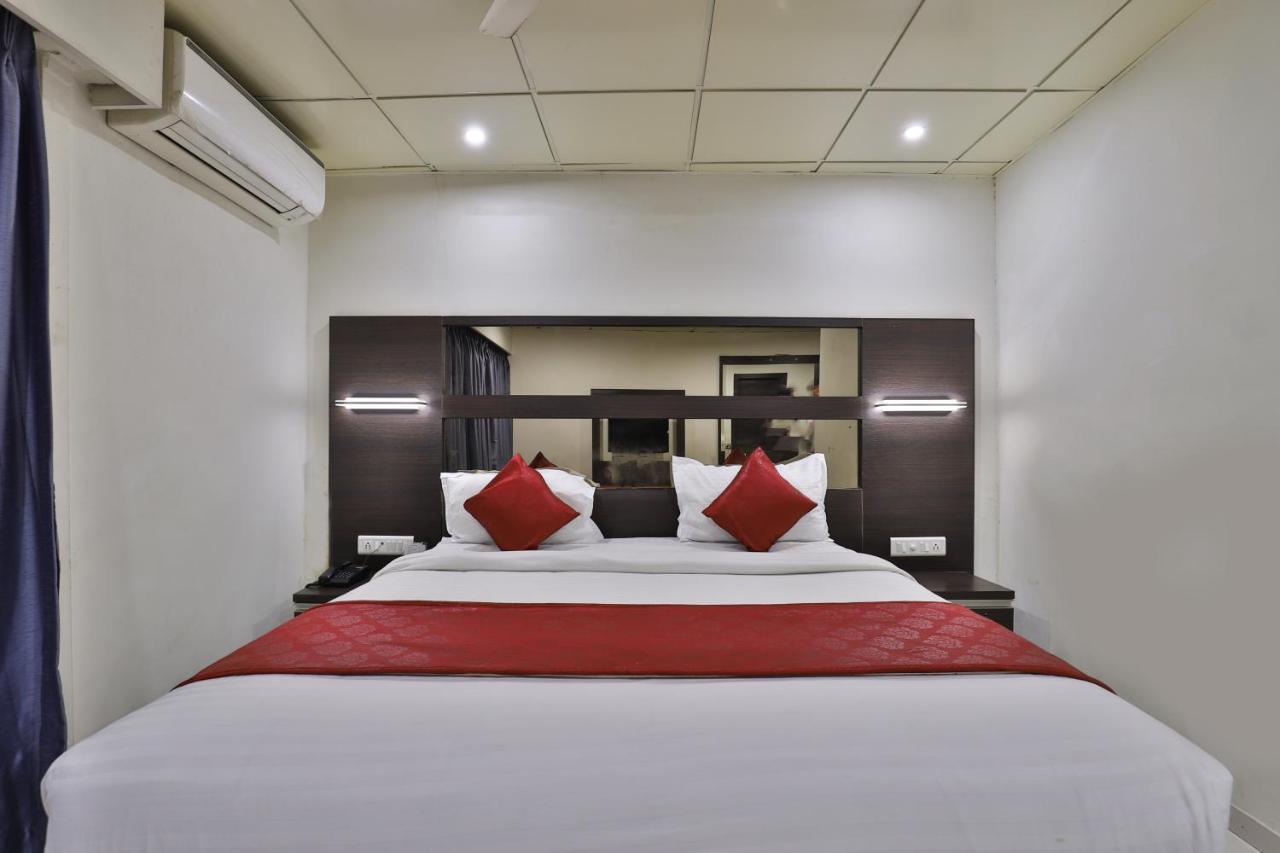 Hotel Park Land Ahmedabad Exterior foto
